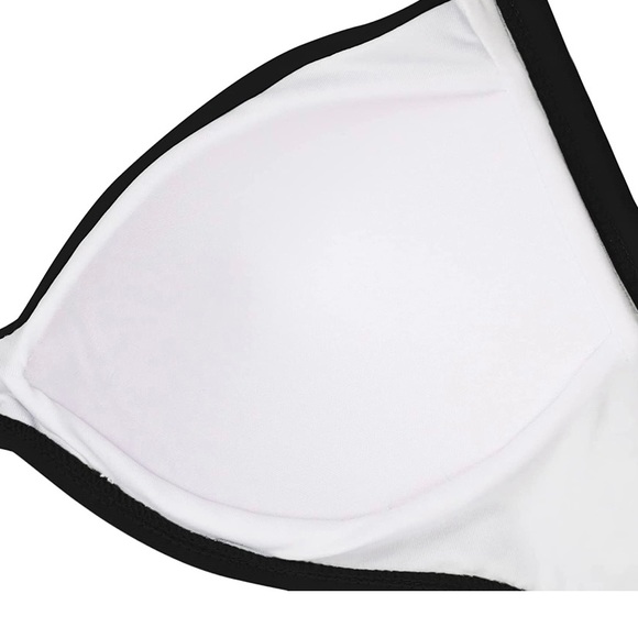 Black Tummy Control one piece bathingsuit with cut out Medium, full coverage - Picture 5 of 7